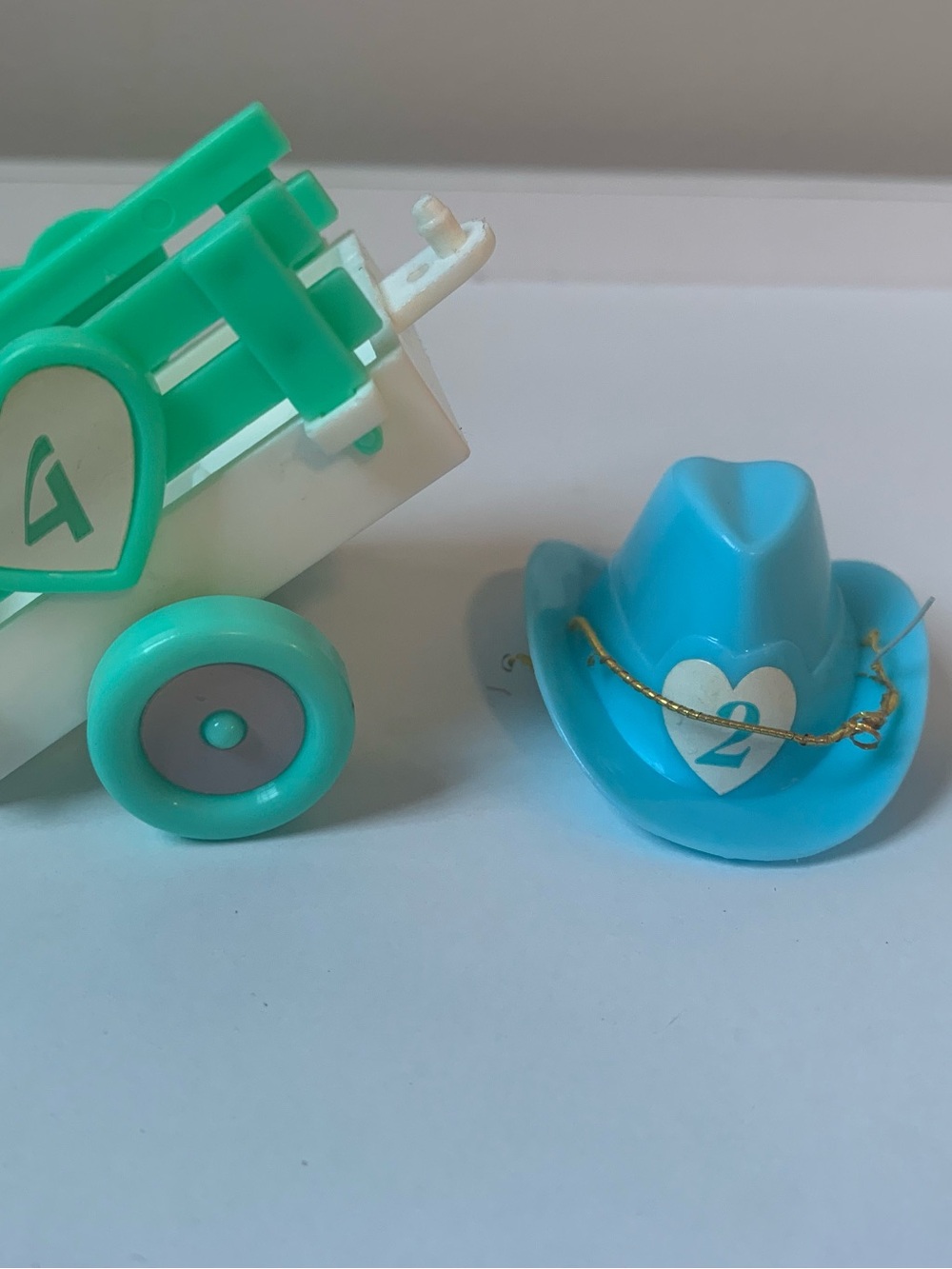 Lot of 2: vintage 1989 Tyco Quint accessories